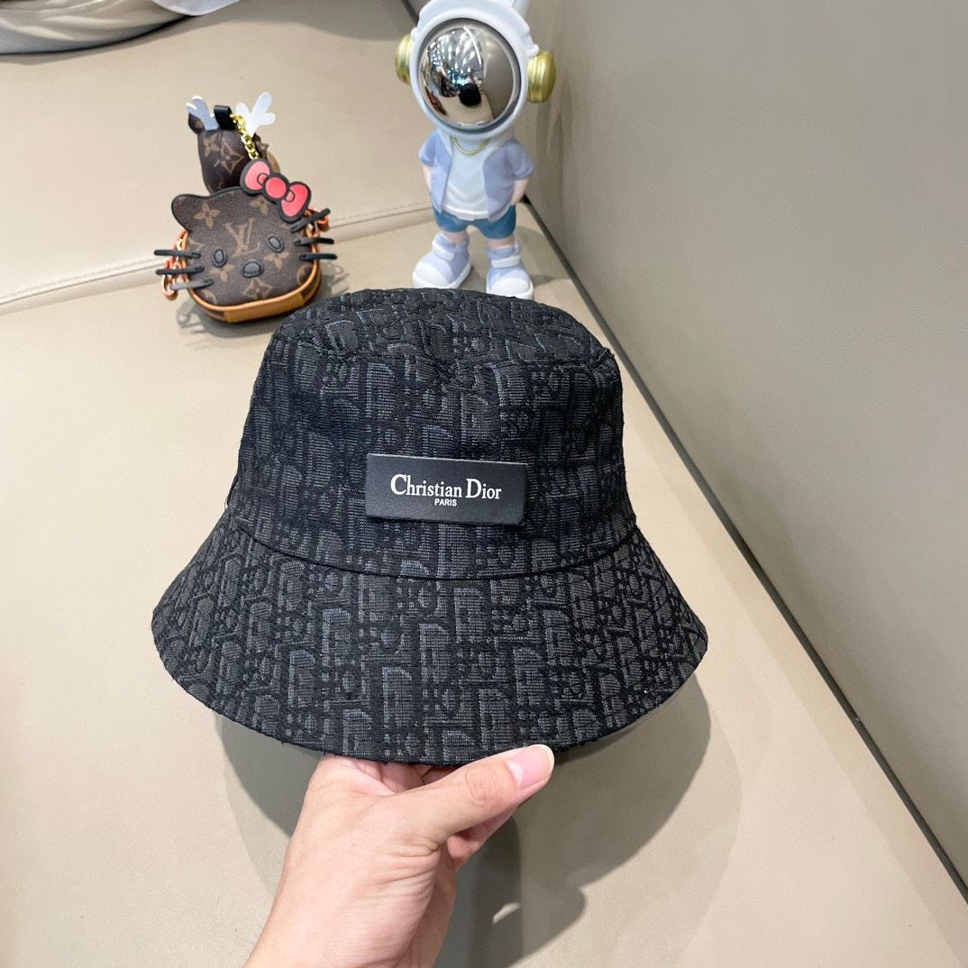 Christian Dior Caps